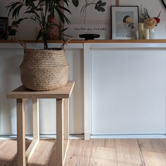 <img src="table-chevet-en-chene-massif-recycle-premium.jpg" alt="table de chevet en chêne massif recyclé premium">