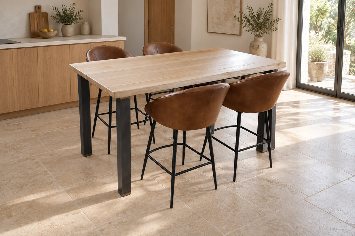 Table en chêne massif et pieds droits bruts - CLASSIQUE
