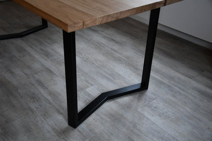 Solid oak/walnut table and black 160° sled legs - ECLIPSE 